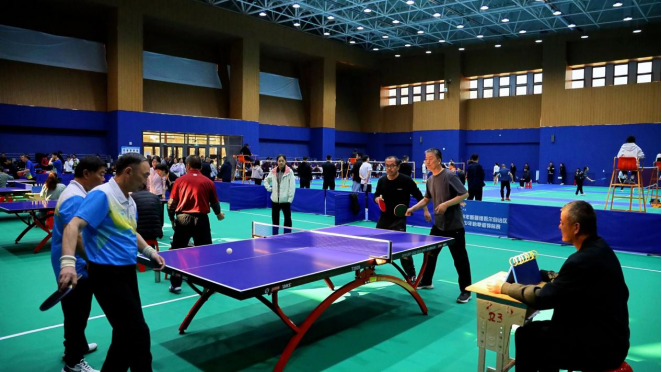 表现出了极 表现出了极